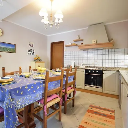 Amazing In With Kitchen Holiday home *